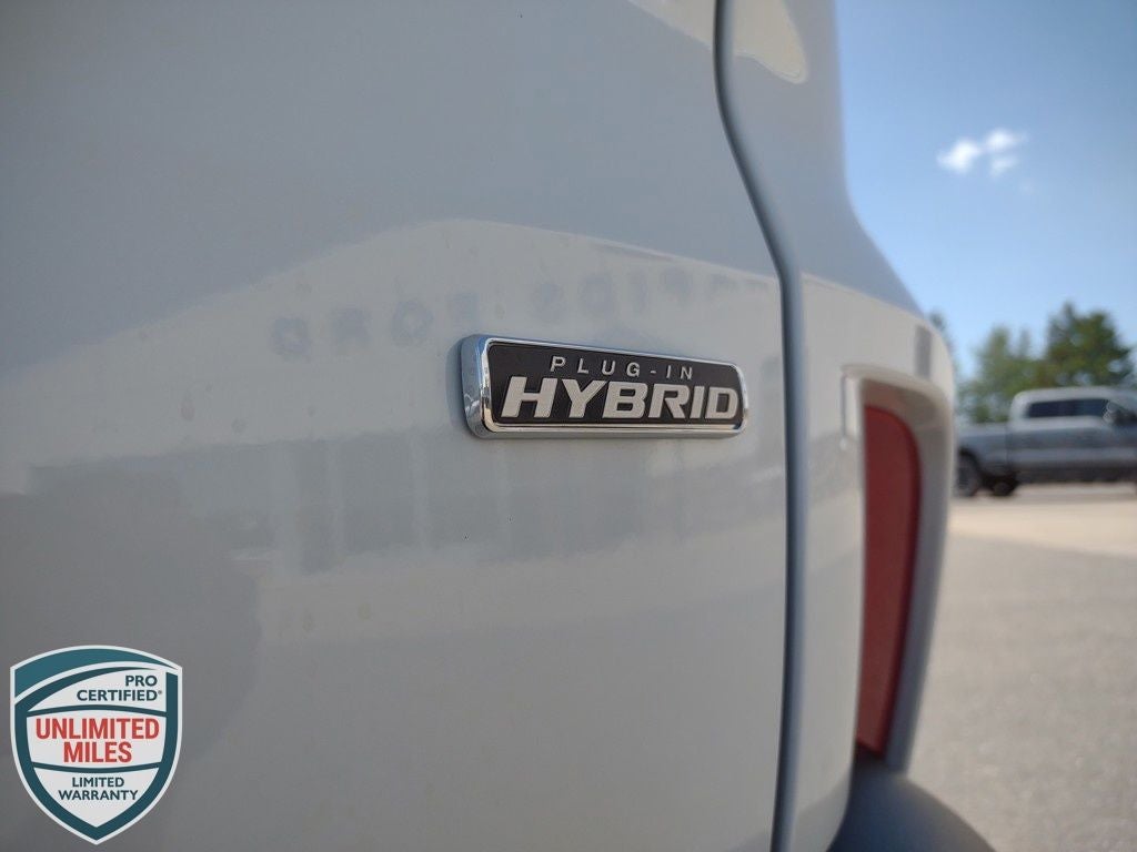 2025 Ford Escape Plug-In Hybrid Base