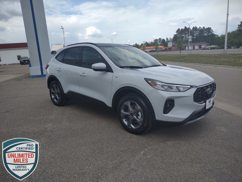 2025 Ford Escape Hybrid ST-Line Select