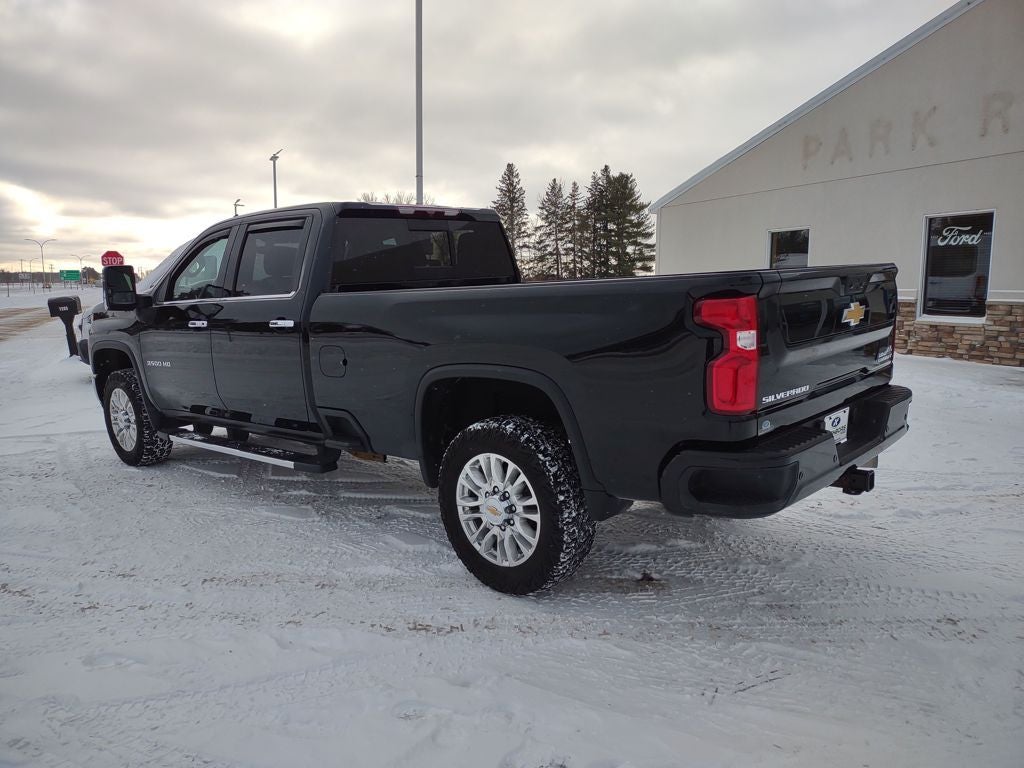 2022 Chevrolet Silverado 3500HD High Country