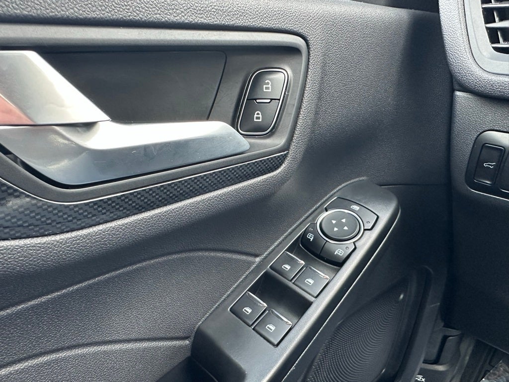 2025 Ford Escape ST-Line Select