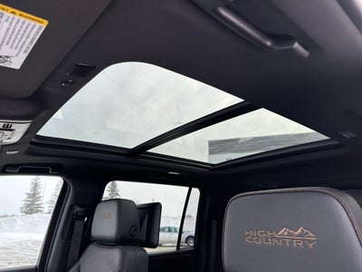 2023 Chevrolet Suburban High Country