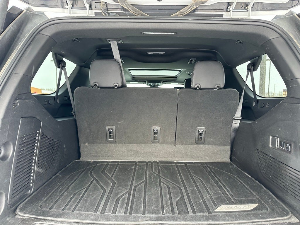 2023 Chevrolet Suburban High Country