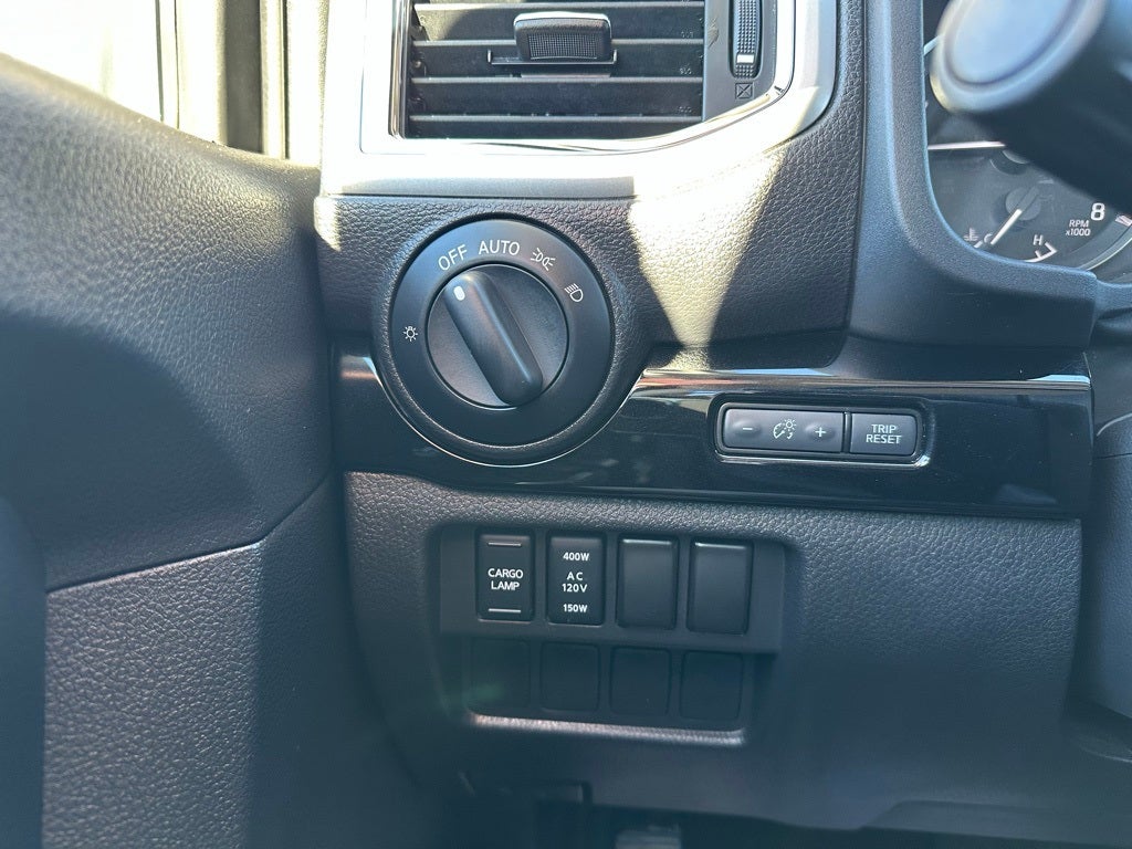 2020 Nissan Titan SV